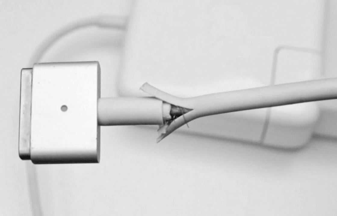 Macbook Adaptör kablo değişimi